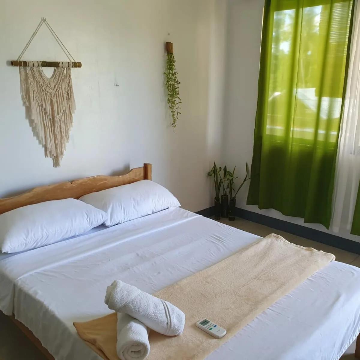 Maui Homestay General Luna  Eksteriør billede